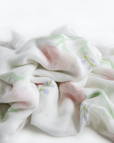DELUXE MUSLIN SWADDLE - PINK PEONY