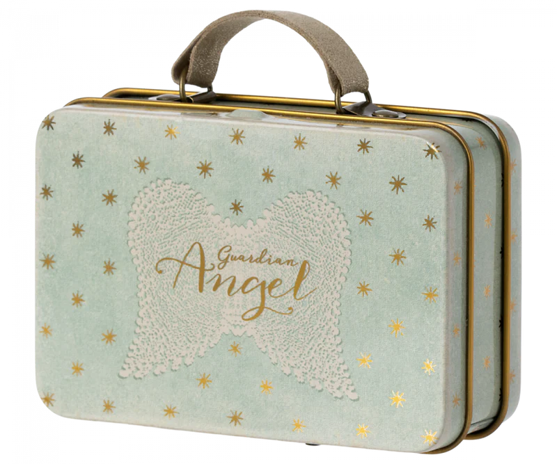 ANGEL MOUSE IN SUITCASE