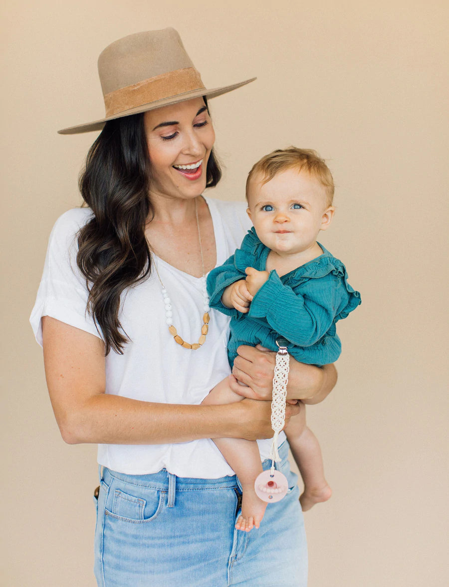 THE HARRISON TEETHING NECKLACE