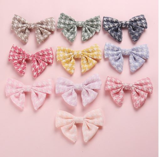 HOUNDSTOOTH BOW CLIP