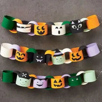 TRICK-OR-TREAT SQUAD PAPER CHAIN KIT