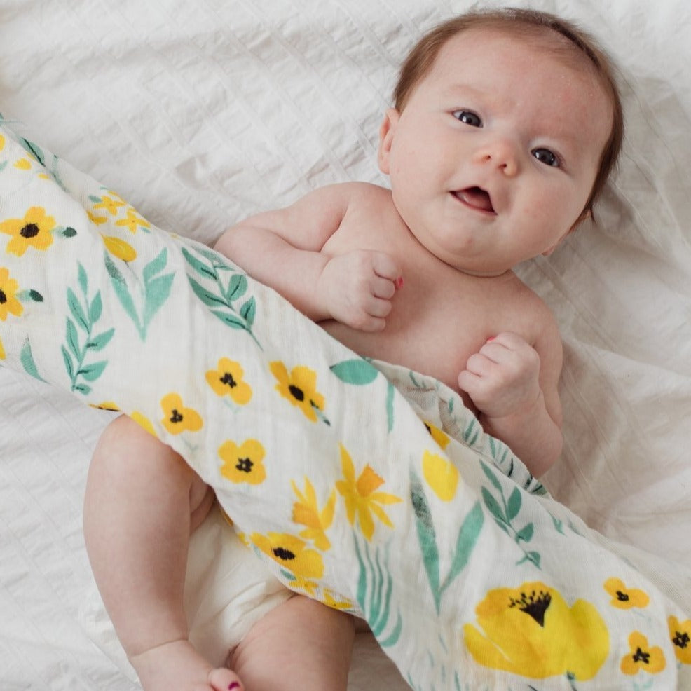 BUTTERCUP BLOSSOM SWADDLE